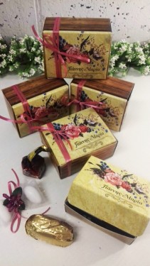 kg24 candy box Vintage Roses